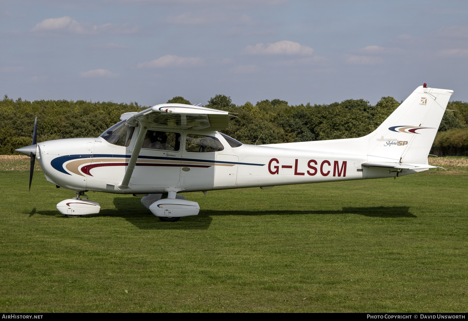 Aircraft Photo of G-LSCM | Cessna 172S Millennium Skyhawk SP | AirHistory.net #157465