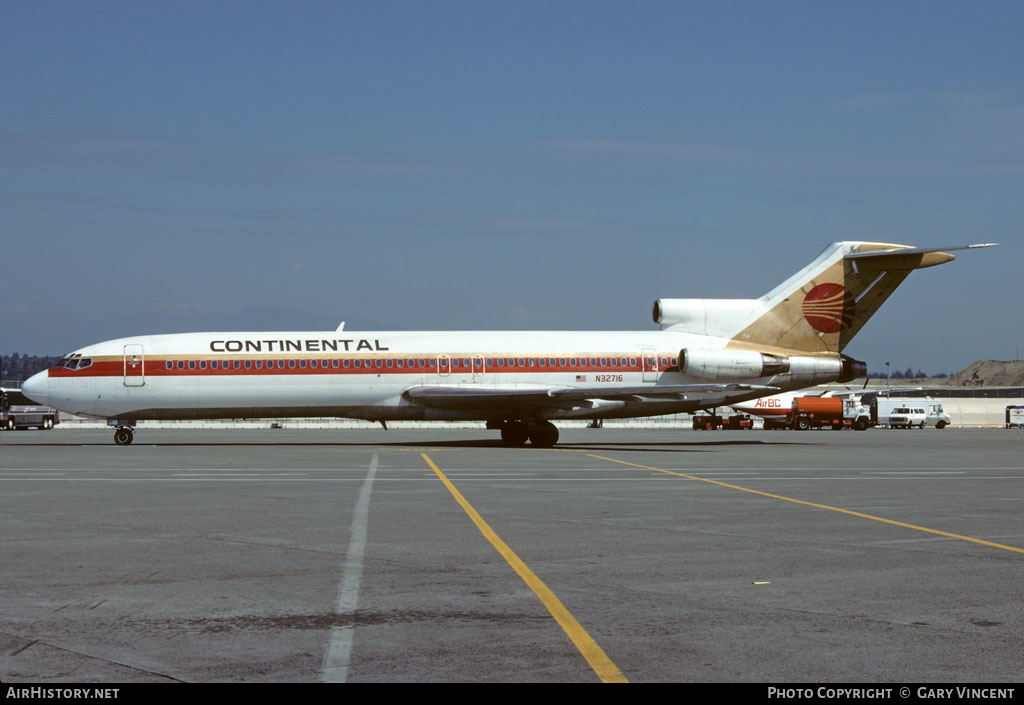 Aircraft Photo of N32716 | Boeing 727-224/Adv | Continental Airlines | AirHistory.net #157486