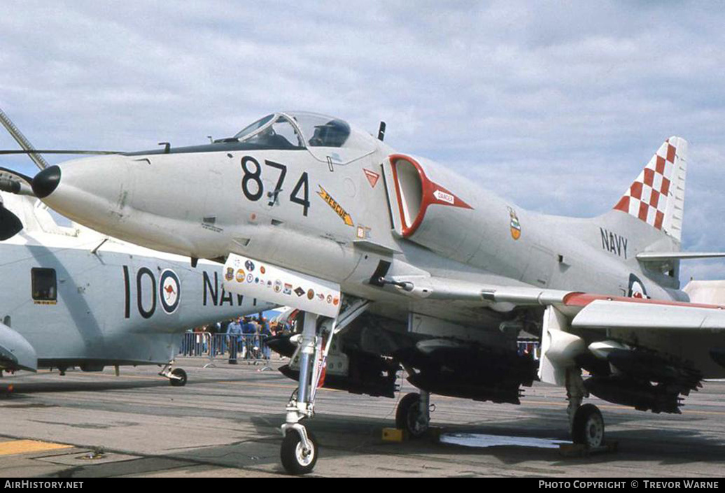 Aircraft Photo of N13-155061 | McDonnell Douglas A-4G Skyhawk | Australia - Navy | AirHistory.net #157574