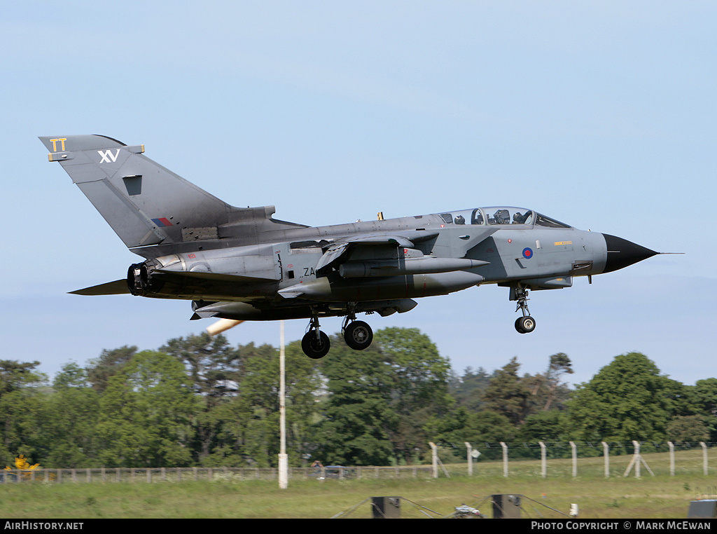 Aircraft Photo of ZA412 | Panavia Tornado GR4 | UK - Air Force | AirHistory.net #157655