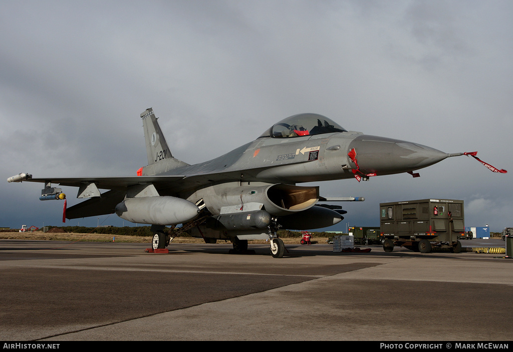 Aircraft Photo of J-201 | General Dynamics F-16AM Fighting Falcon | Netherlands - Air Force | AirHistory.net #157715