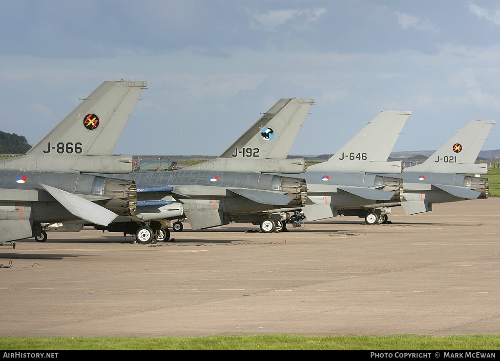 Aircraft Photo of J-866 | General Dynamics F-16AM Fighting Falcon | Netherlands - Air Force | AirHistory.net #157742