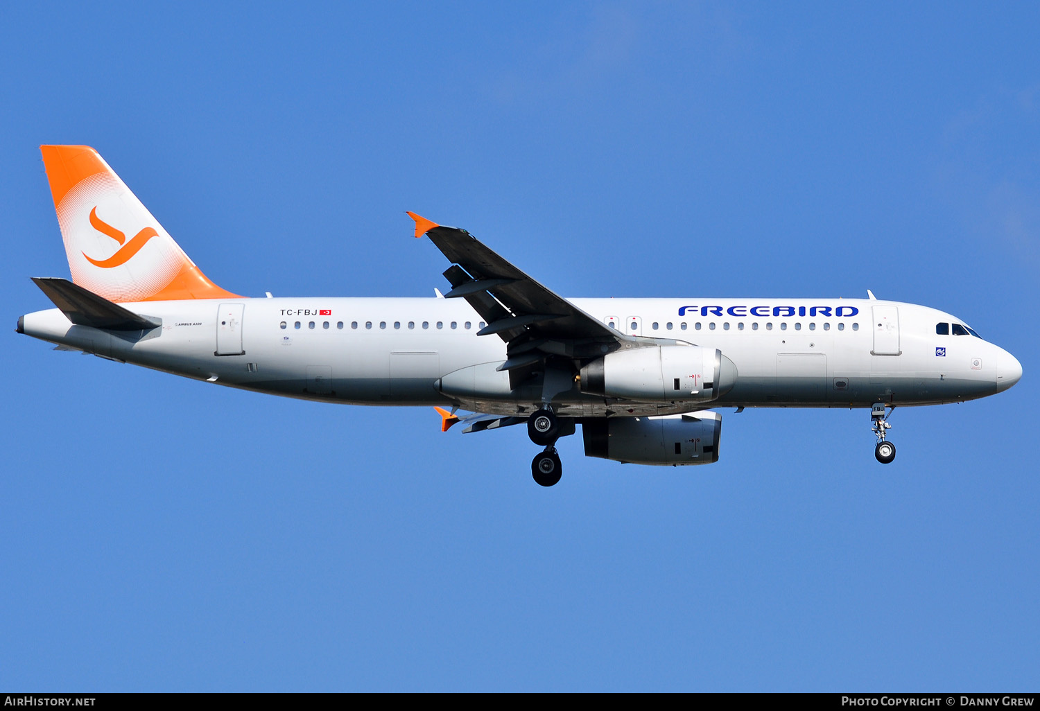 Aircraft Photo of TC-FBJ | Airbus A320-232 | Freebird Airlines | AirHistory.net #157773