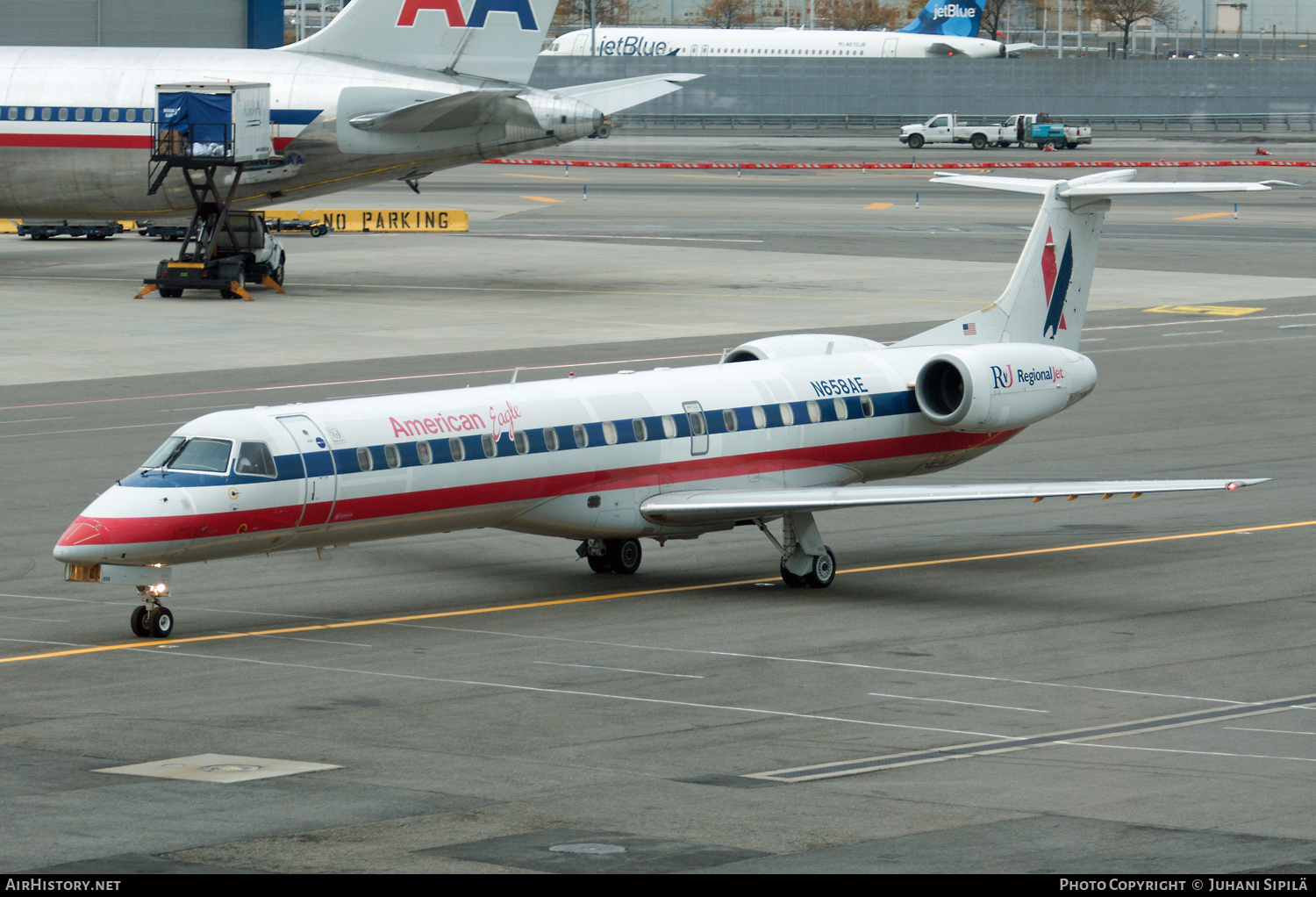 Aircraft Photo of N658AE | Embraer ERJ-145LR (EMB-145LR) | American Eagle | AirHistory.net #157808