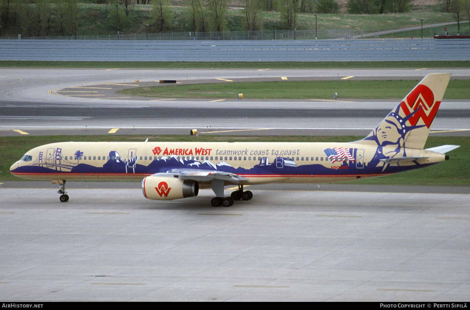 Aircraft Photo of N902AW | Boeing 757-2S7 | America West Airlines | AirHistory.net #157848