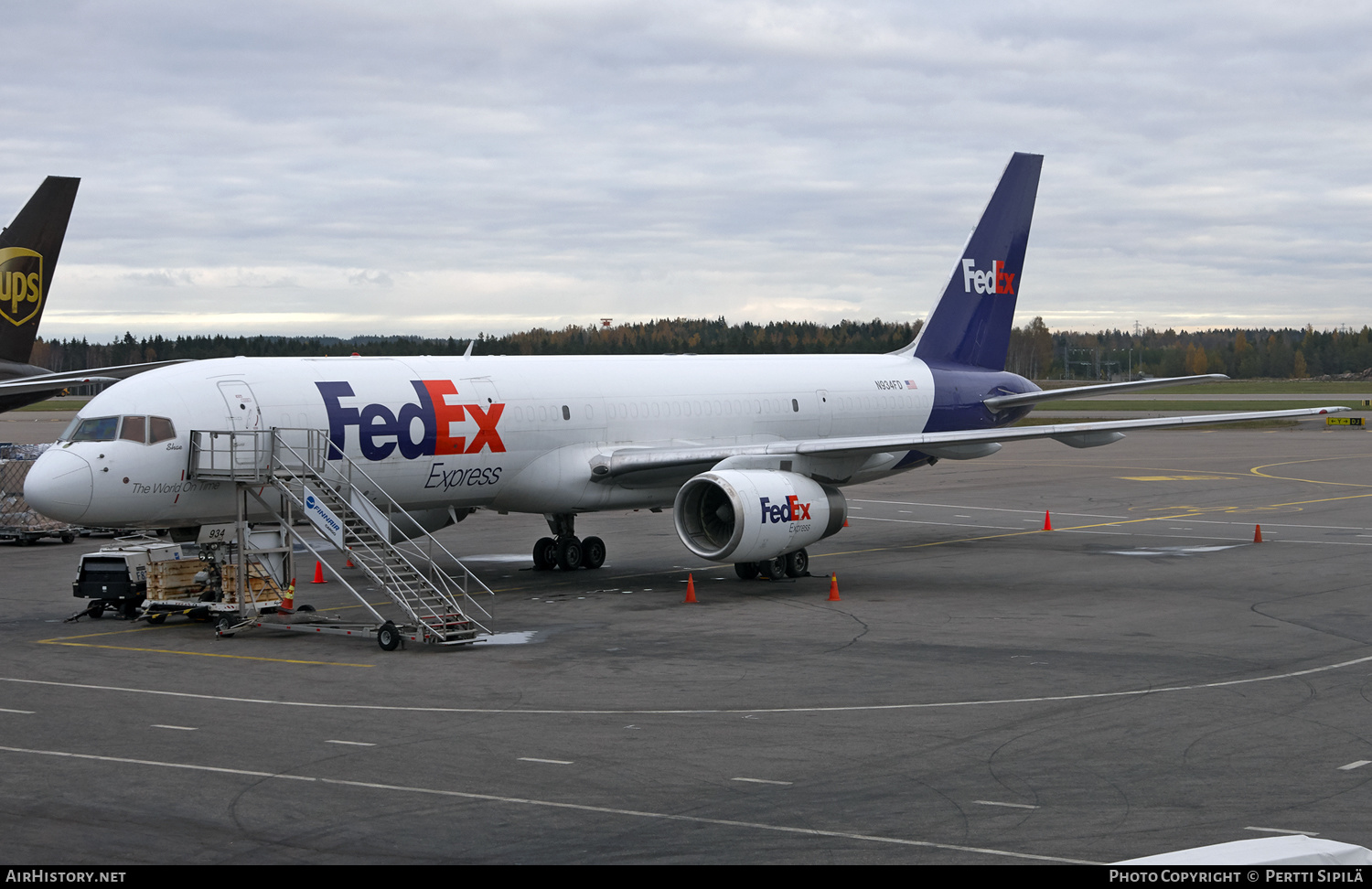 Aircraft Photo of N934FD | Boeing 757-21B(SF) | FedEx Express | AirHistory.net #157900