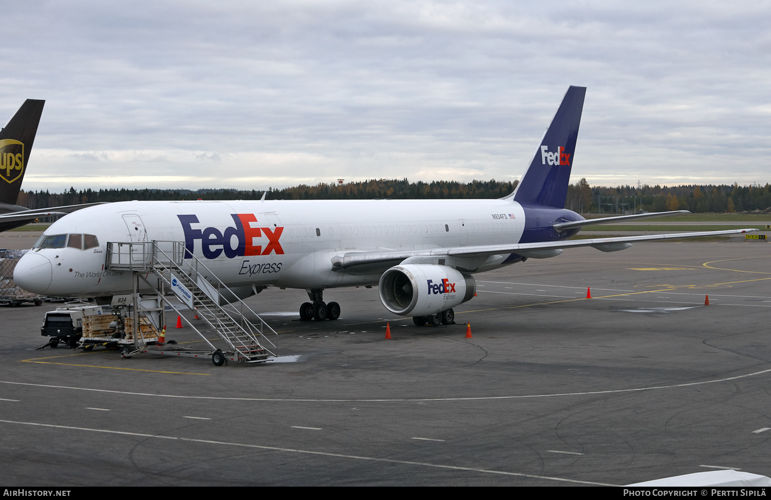 Aircraft Photo of N934FD | Boeing 757-21B(SF) | FedEx Express - Federal Express | AirHistory.net #157900