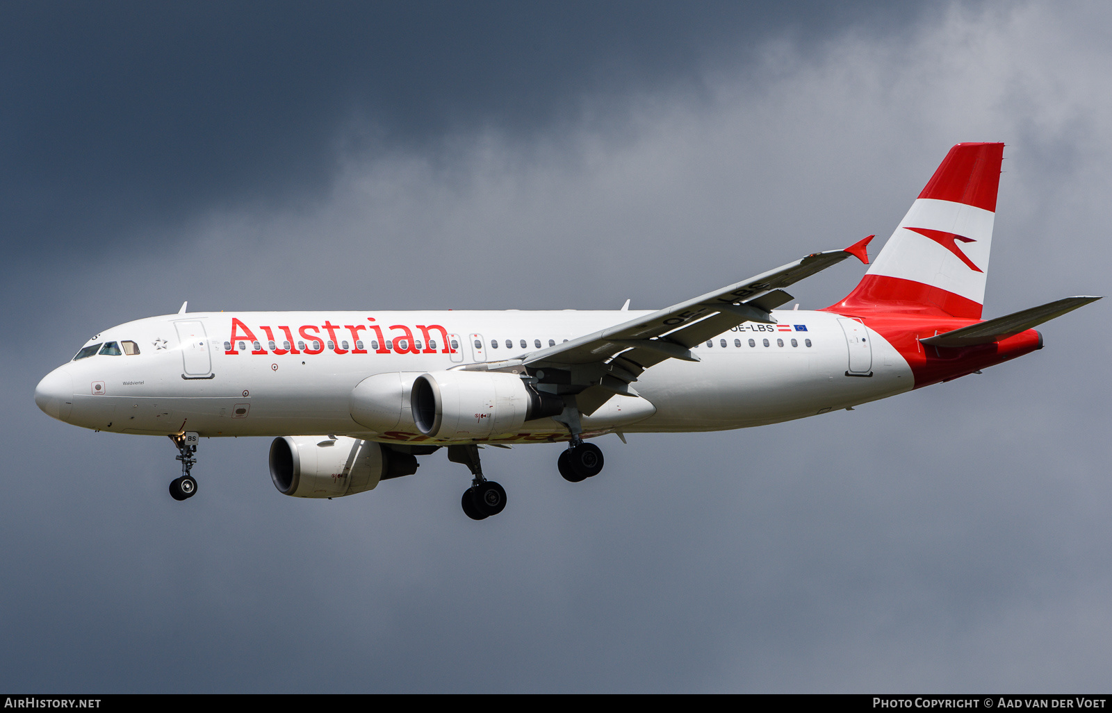 Aircraft Photo of OE-LBS | Airbus A320-214 | Austrian Airlines | AirHistory.net #157913