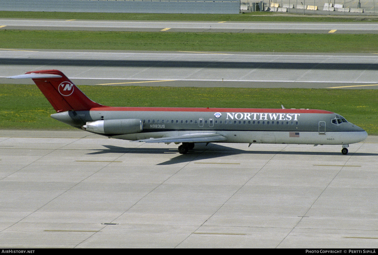 Aircraft Photo of N983US | McDonnell Douglas DC-9-32 | Northwest Airlines | AirHistory.net #157922