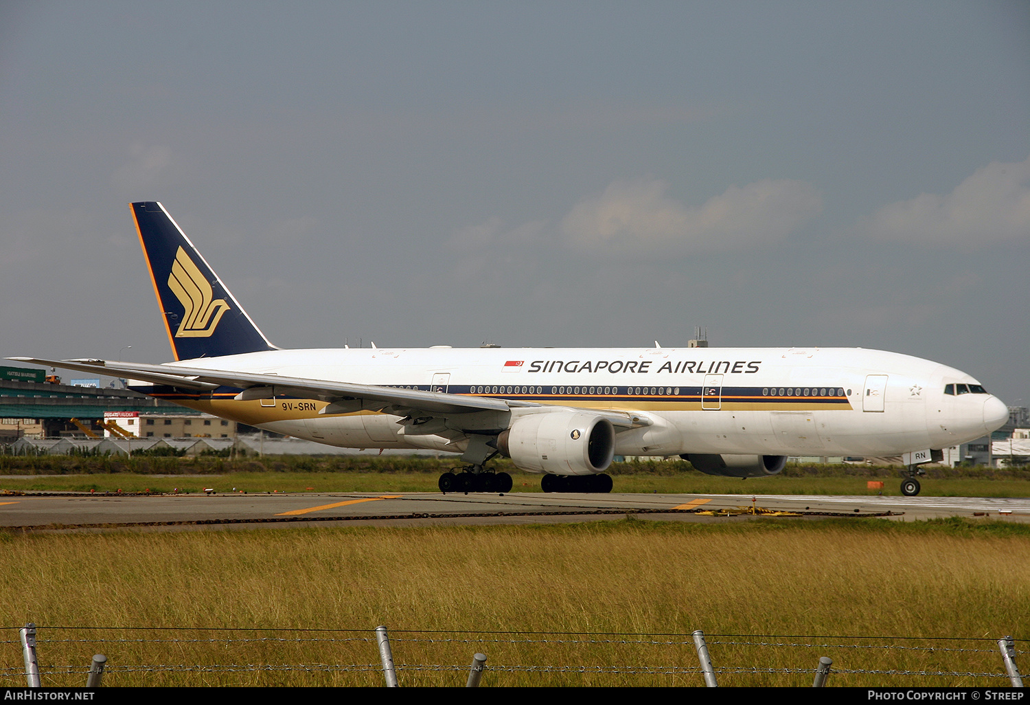 Aircraft Photo of 9V-SRN | Boeing 777-212/ER | Singapore Airlines | AirHistory.net #157950