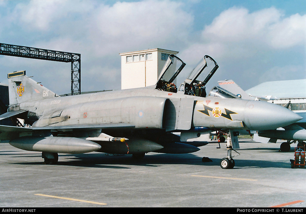 Aircraft Photo of XT859 | McDonnell Douglas F-4K Phantom FG1 | UK - Air Force | AirHistory.net #157978
