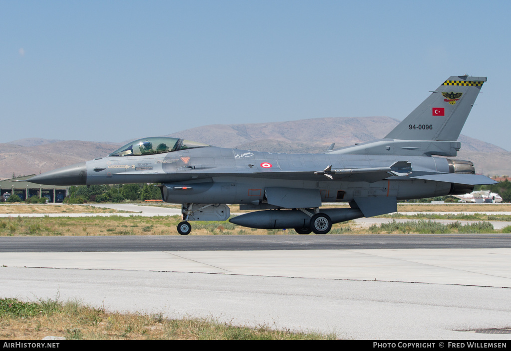 Aircraft Photo of 94-0096 | Lockheed Martin F-16CJ Fighting Falcon | Turkey - Air Force | AirHistory.net #158014