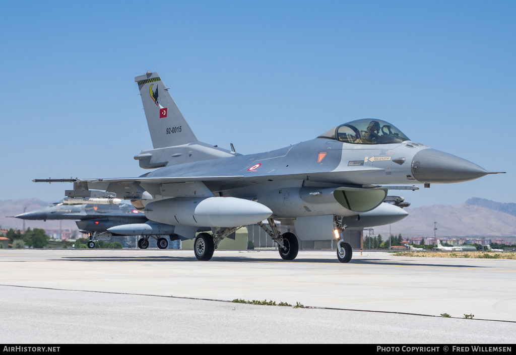 Aircraft Photo of 92-0015 | General Dynamics F-16C Fighting Falcon | Turkey - Air Force | AirHistory.net #158015