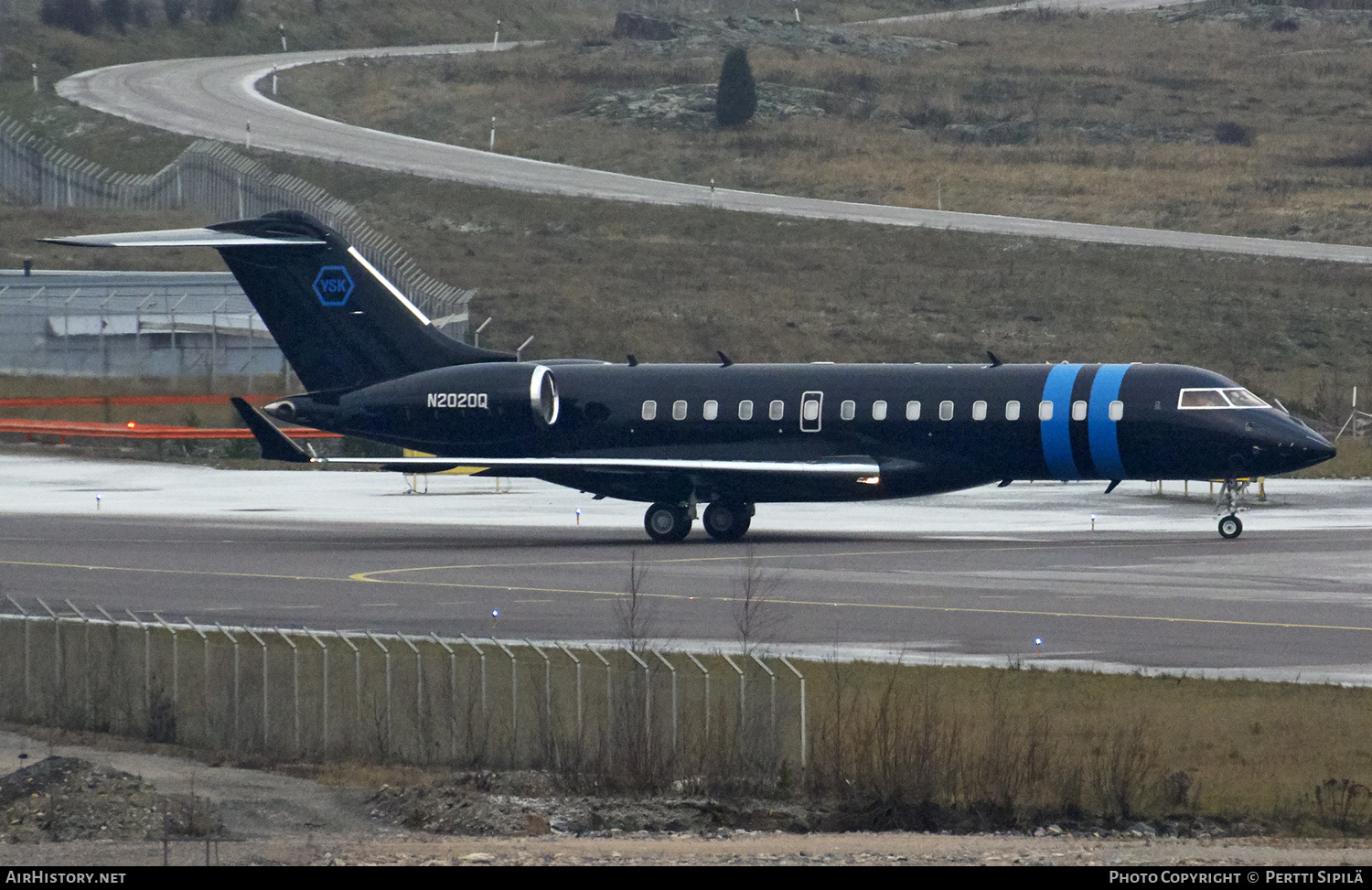 Aircraft Photo of N2020Q | Bombardier Global 6000 (BD-700-1A10) | AirHistory.net #158052