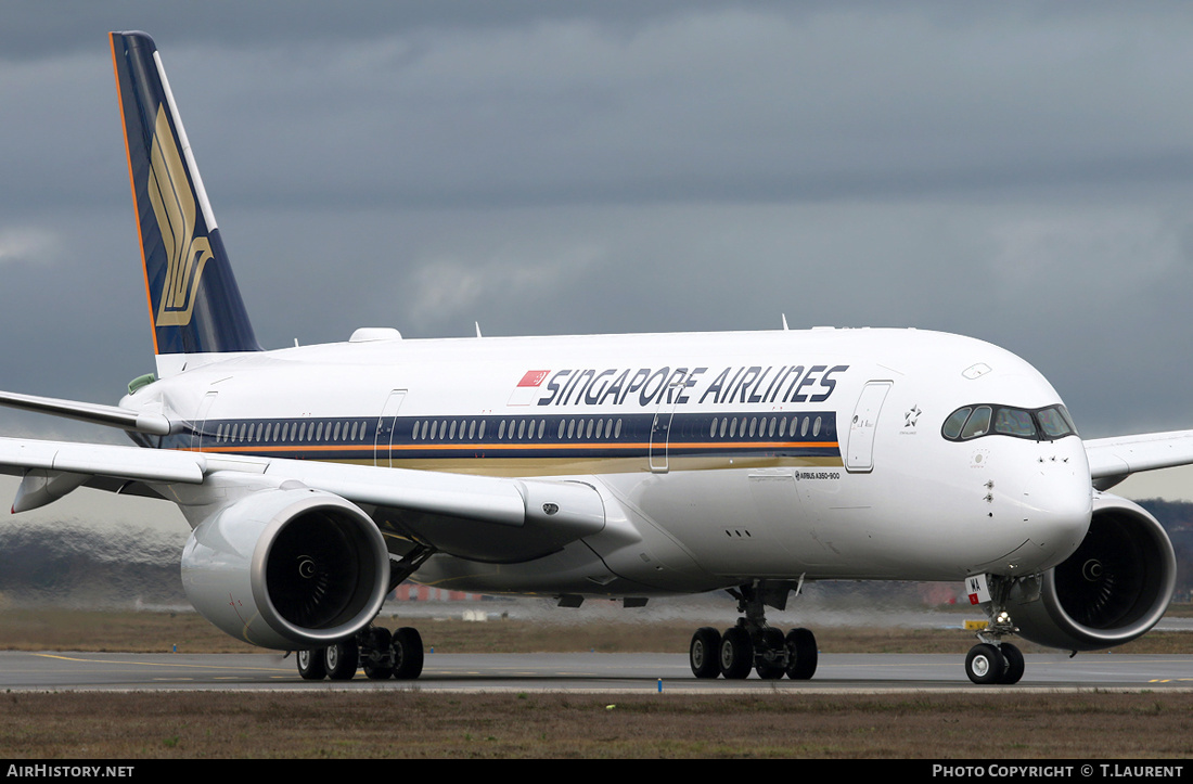 Aircraft Photo of F-WZFU | Airbus A350-941 | Singapore Airlines | AirHistory.net #158095