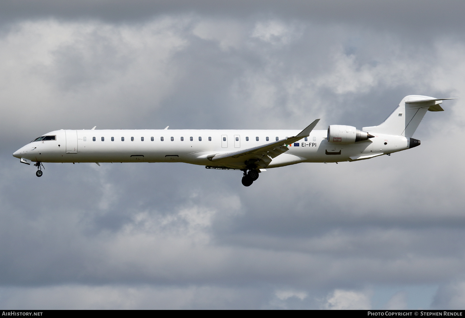 Aircraft Photo of EI-FPI | Bombardier CRJ-900LR (CL-600-2D24) | AirHistory.net #158142