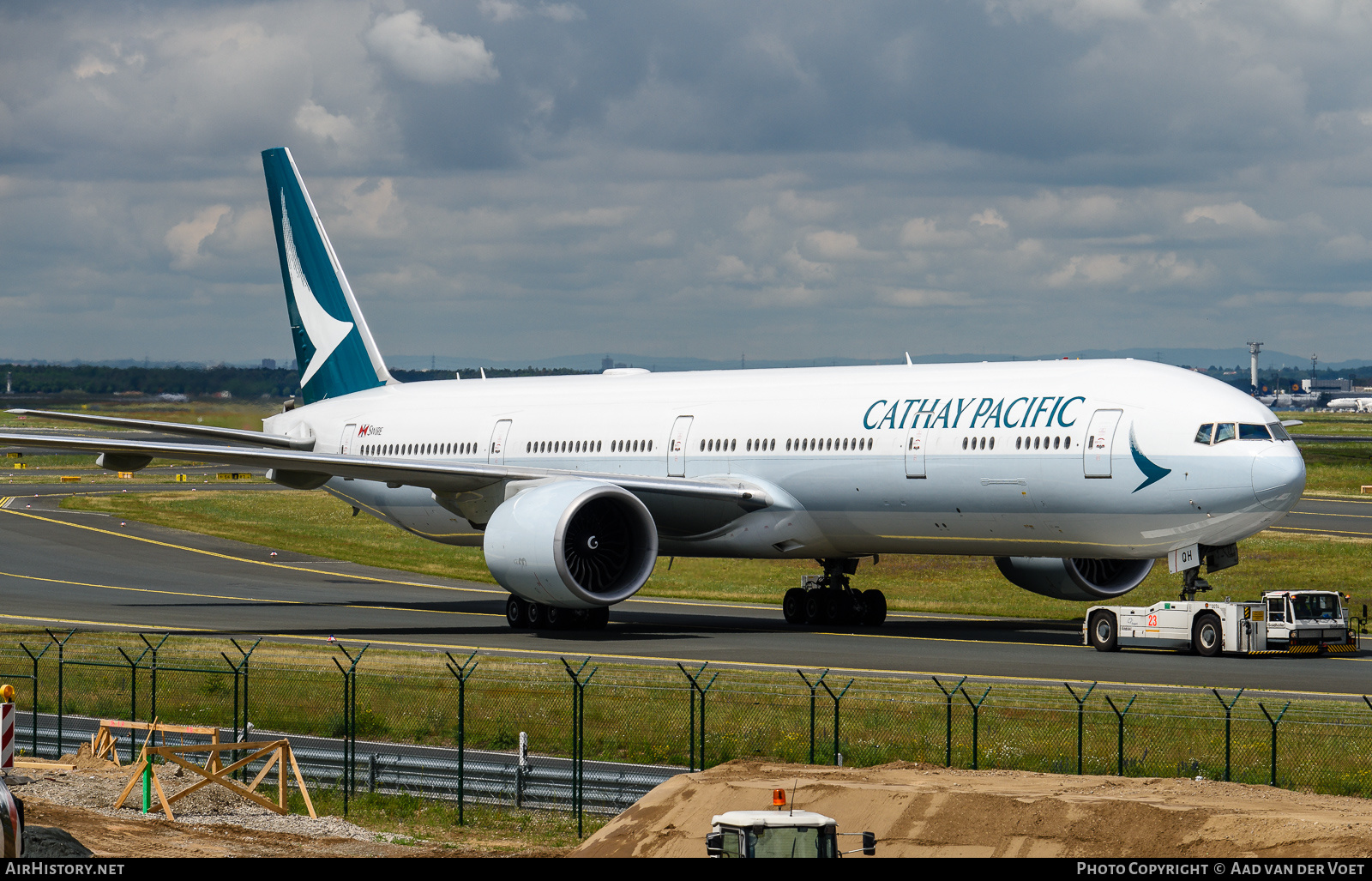 Aircraft Photo of B-KQH | Boeing 777-367/ER | Cathay Pacific Airways | AirHistory.net #158245