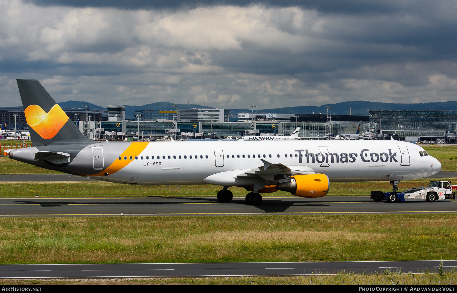 Aircraft Photo of LY-VED | Airbus A321-211 | Thomas Cook Airlines | AirHistory.net #158252