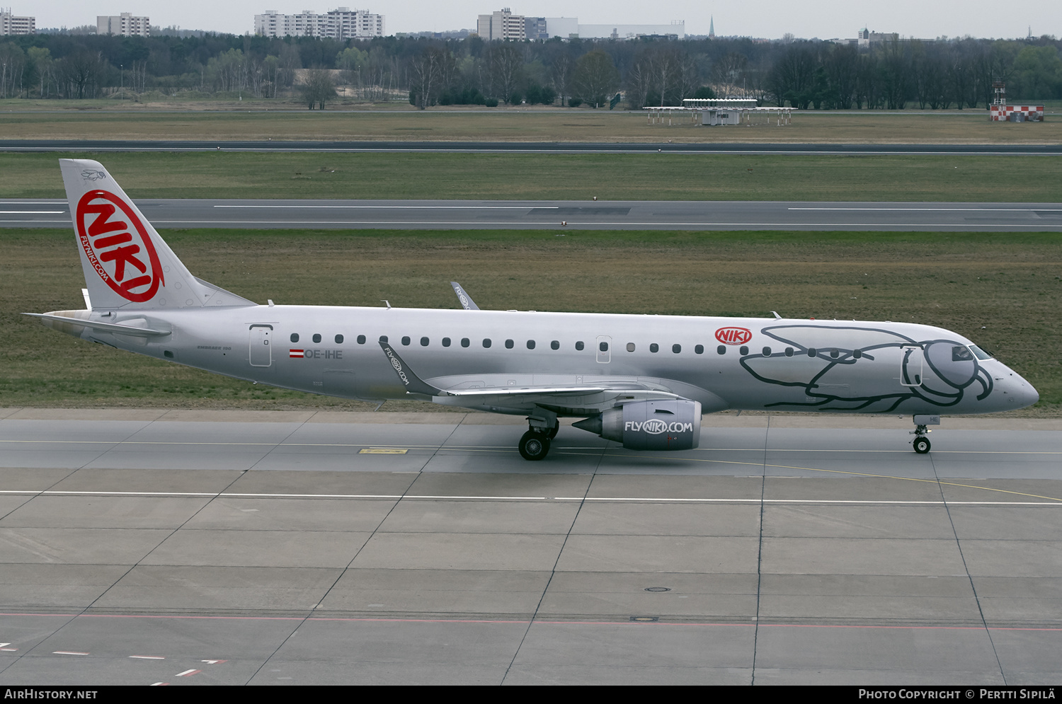 Aircraft Photo of OE-IHE | Embraer 190LR (ERJ-190-100LR) | Niki | AirHistory.net #158342