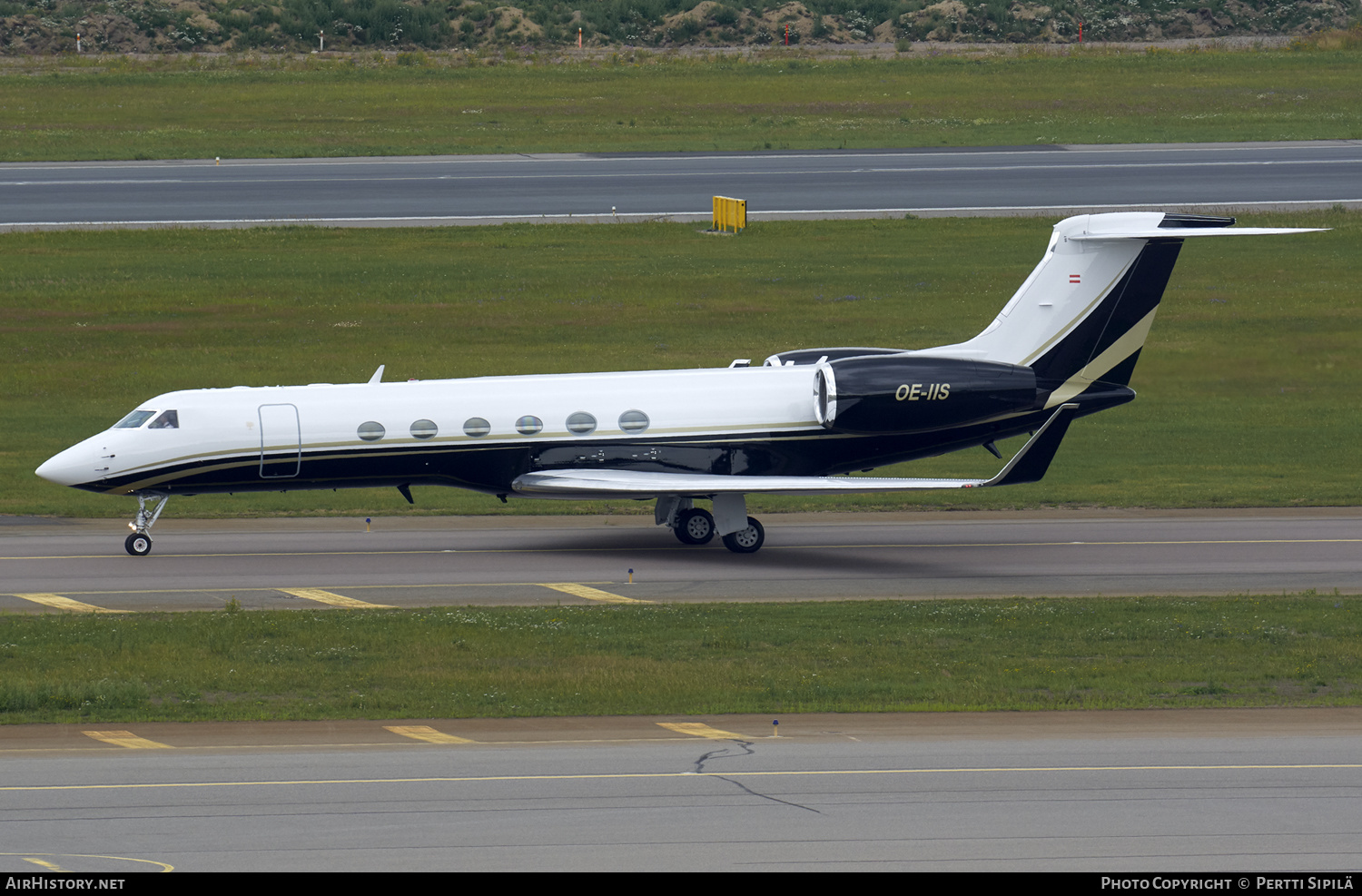 Aircraft Photo of OE-IIS | Gulfstream Aerospace G-V Gulfstream V | AirHistory.net #158352