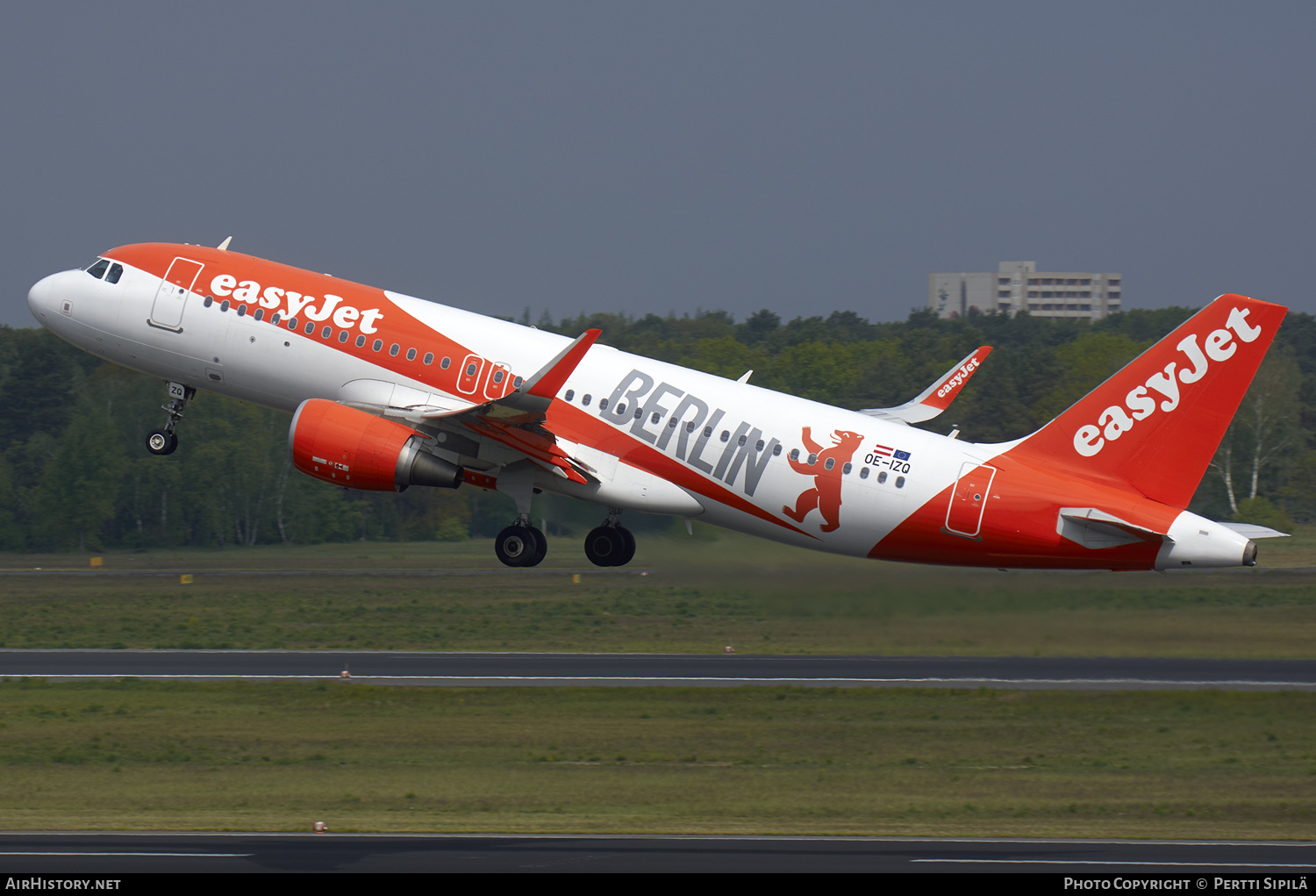 Aircraft Photo of OE-IZQ | Airbus A320-214 | EasyJet | AirHistory.net #158375