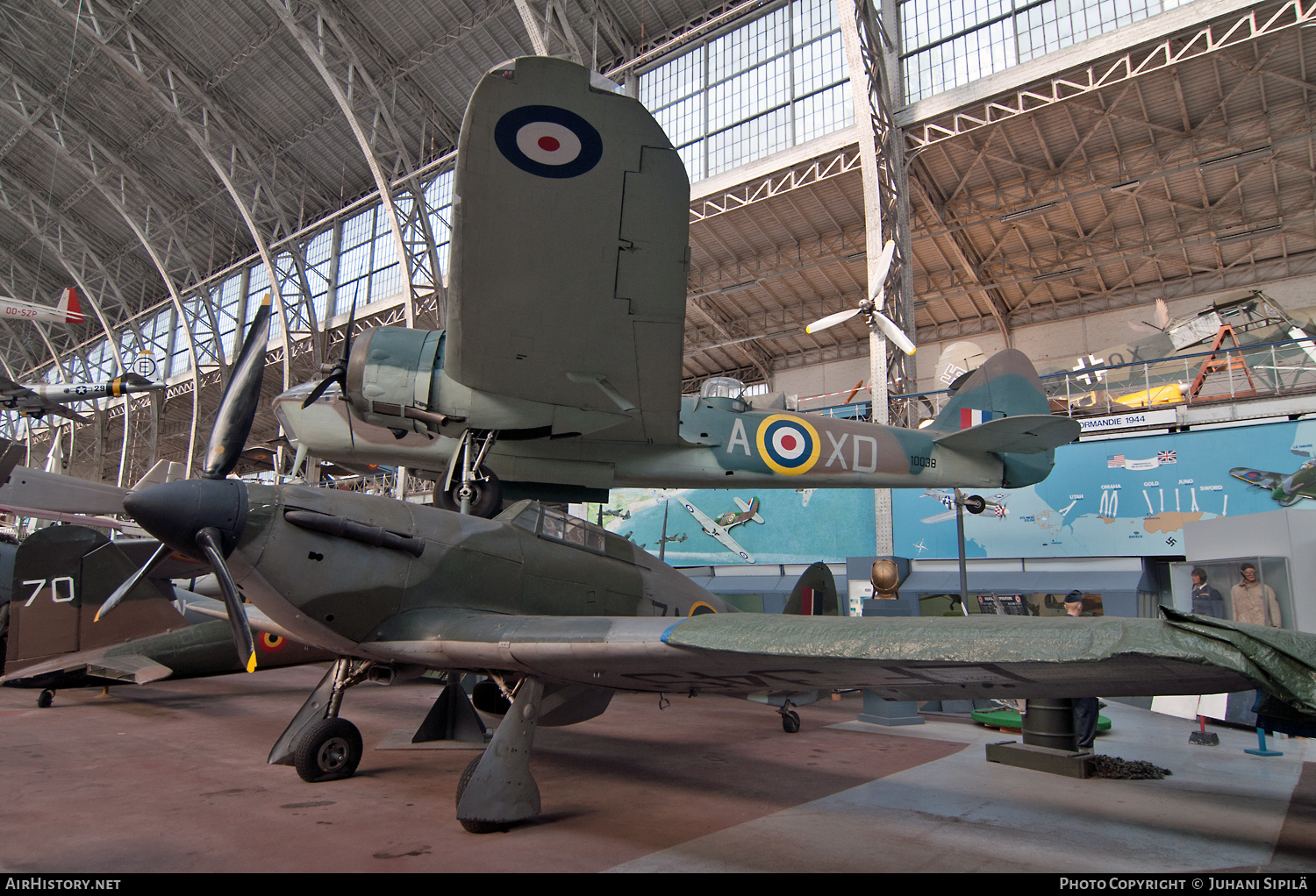 Aircraft Photo of LF345 | Hawker Hurricane Mk2C | Belgium - Air Force | AirHistory.net #158393