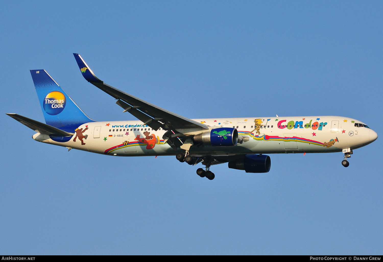 Aircraft Photo of D-ABUE | Boeing 767-330/ER | Condor Flugdienst | AirHistory.net #158424