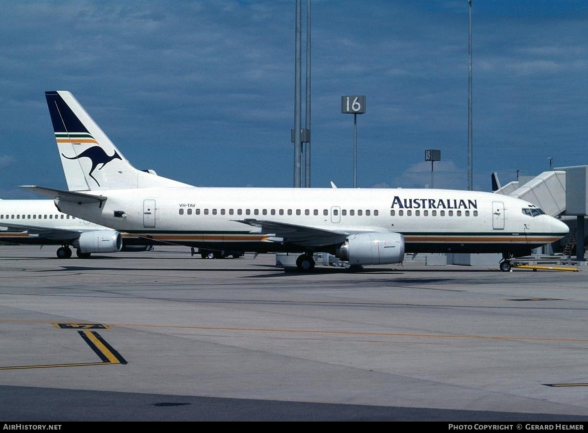 Aircraft Photo of VH-TAV | Boeing 737-376 | Australian Airlines | AirHistory.net #158480