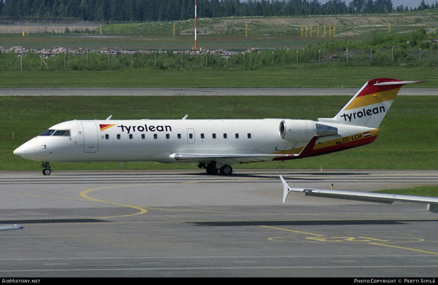 Aircraft Photo of OE-LCH | Canadair CRJ-200LR (CL-600-2B19) | Tyrolean Airways | AirHistory.net #158499