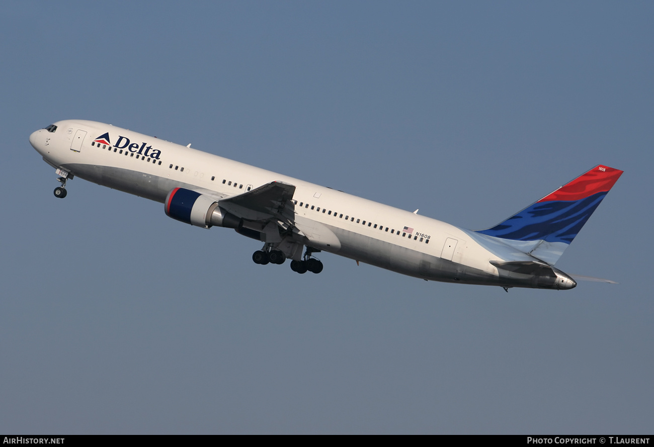 Aircraft Photo of N1608 | Boeing 767-332/ER | Delta Air Lines | AirHistory.net #158517