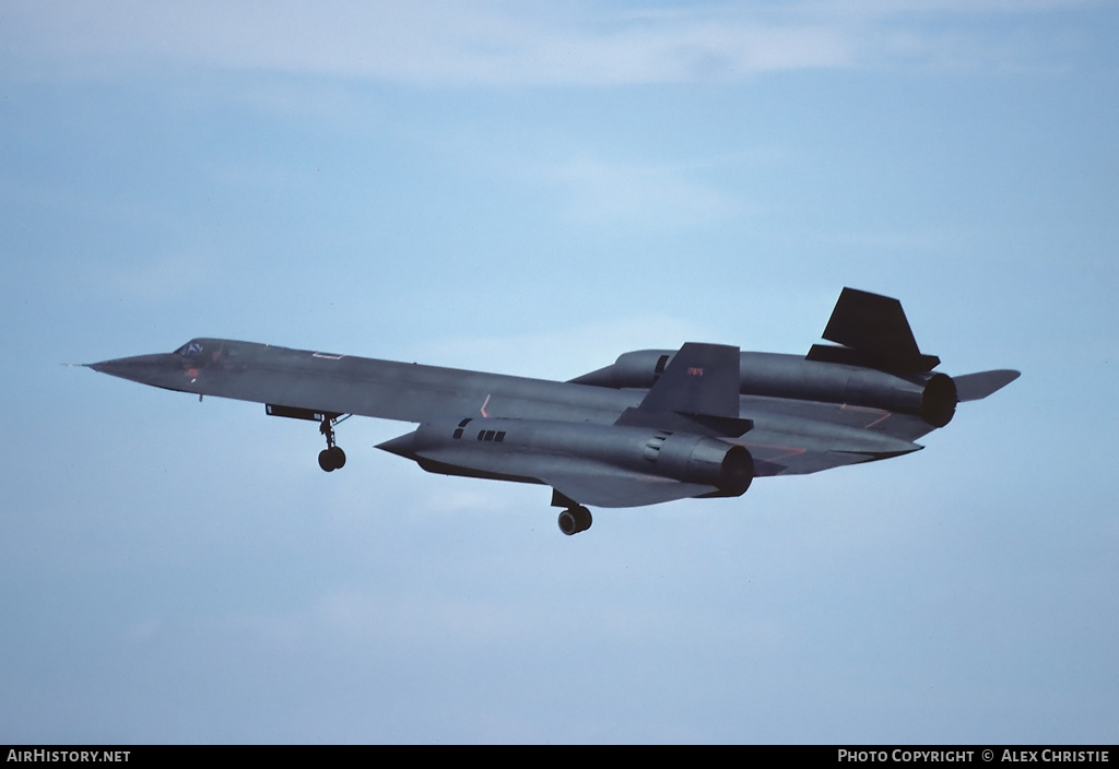 Aircraft Photo of 61-7975 / 17975 | Lockheed SR-71A Blackbird | USA - Air Force | AirHistory.net #158615