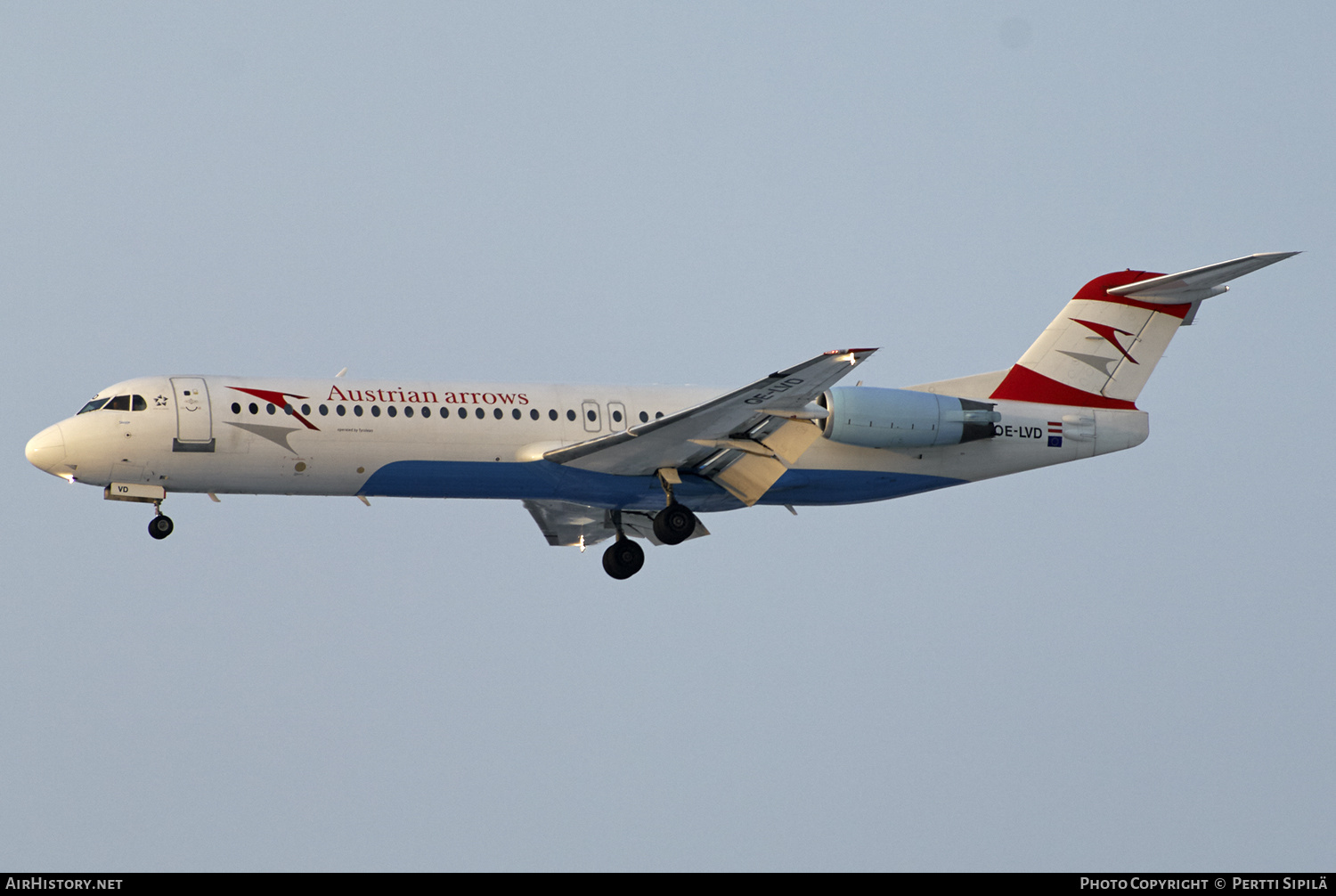 Aircraft Photo of OE-LVD | Fokker 100 (F28-0100) | Austrian Arrows | AirHistory.net #158629