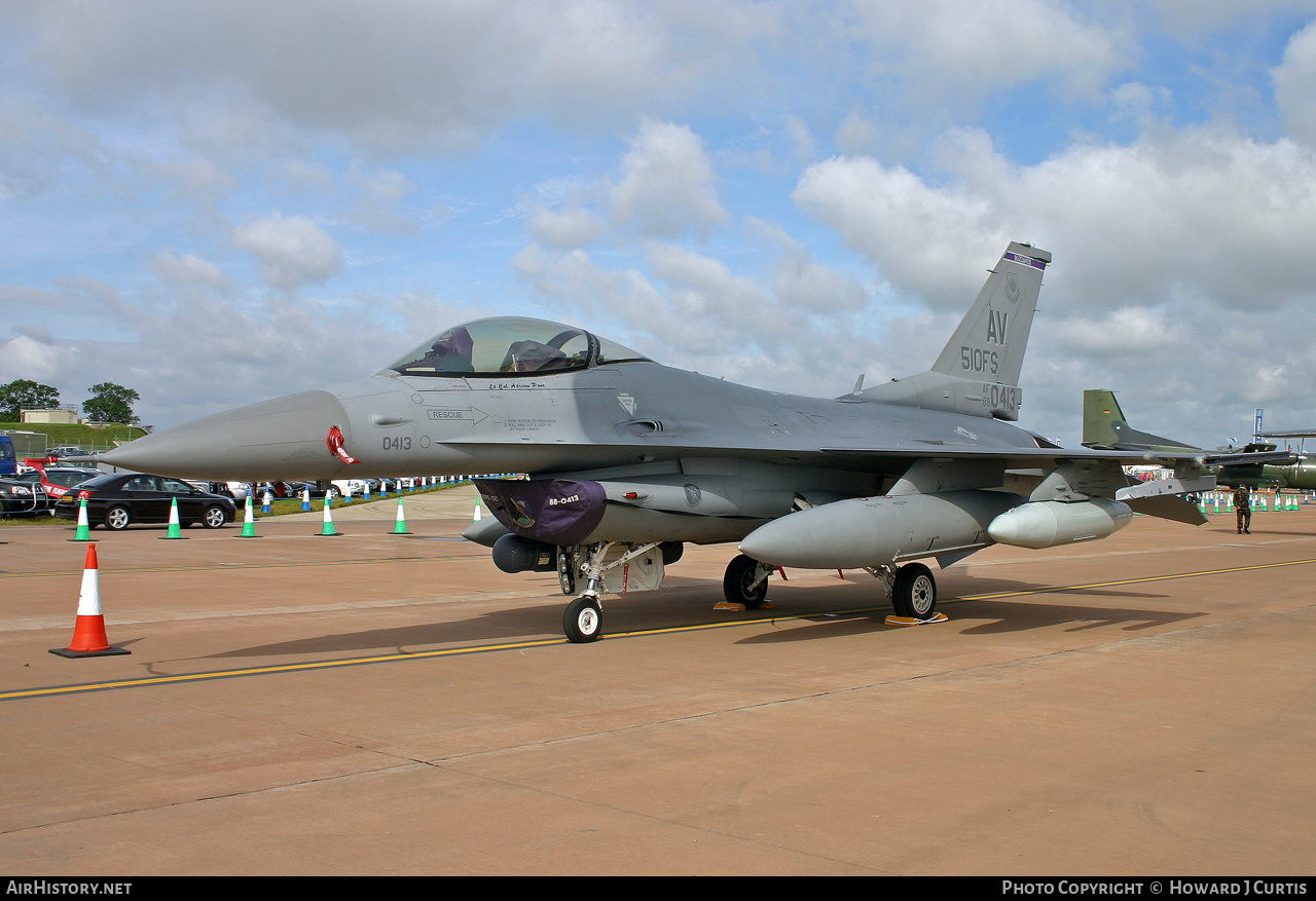 Aircraft Photo of 88-0413 / AF88-413 | General Dynamics F-16CG Fighting Falcon | USA - Air Force | AirHistory.net #158824