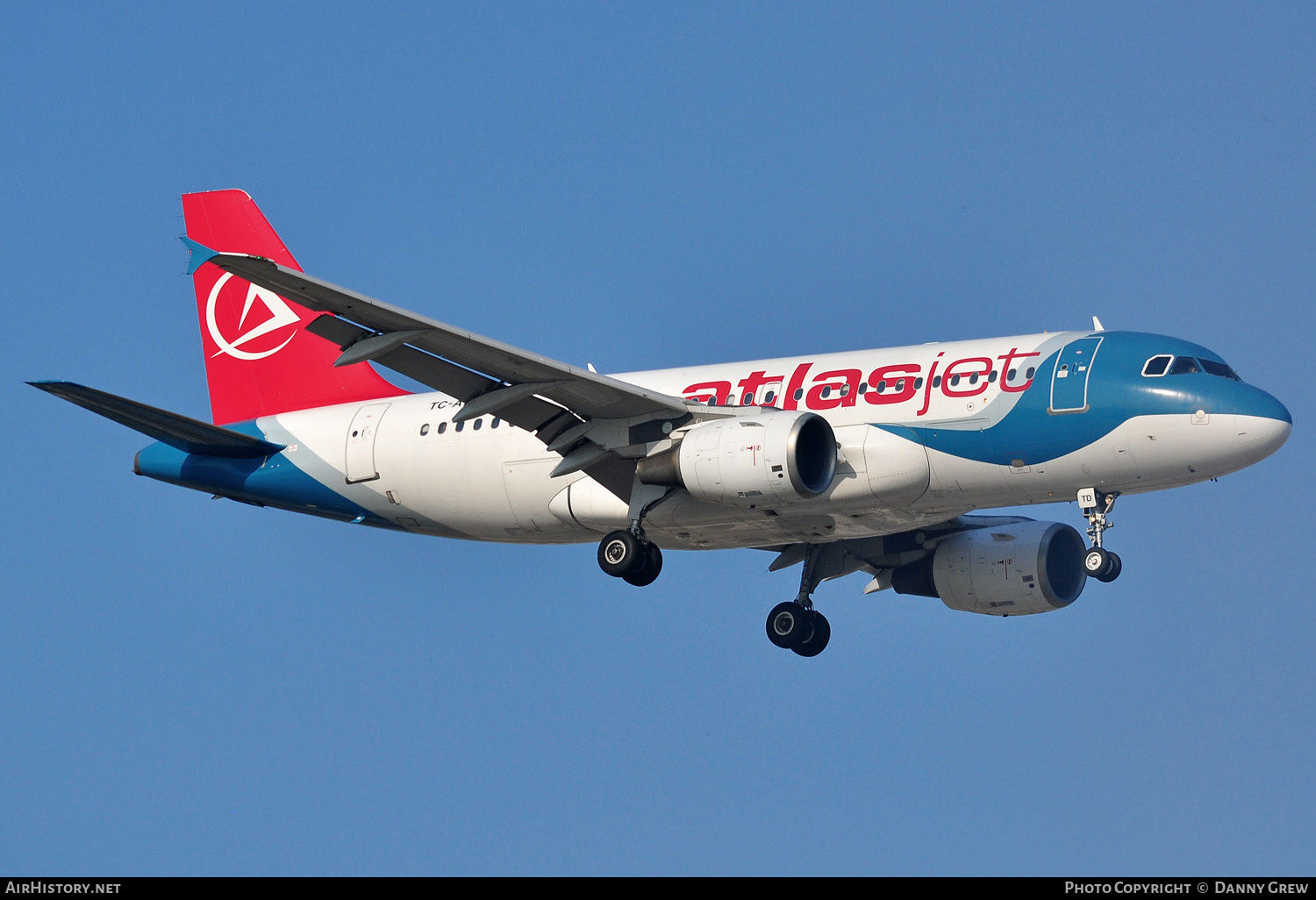 Aircraft Photo of TC-ATD | Airbus A319-112 | Atlasjet Airlines | AirHistory.net #158894