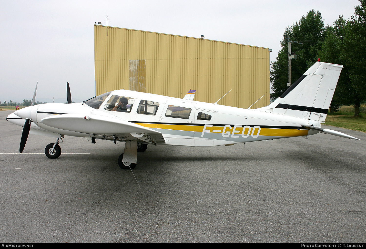 Aircraft Photo of F-GEOO | Piper PA-34-200T Seneca II | AirHistory.net #158928