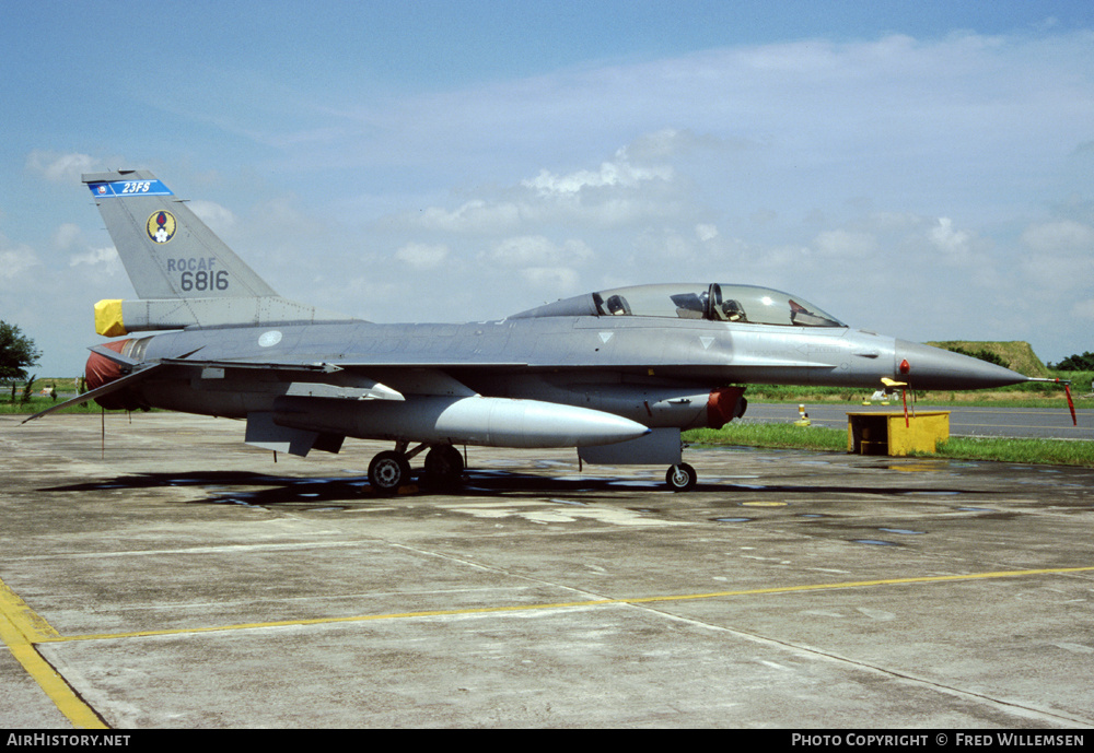 Aircraft Photo of 6816 | Lockheed Martin F-16B Fighting Falcon | Taiwan - Air Force | AirHistory.net #159060