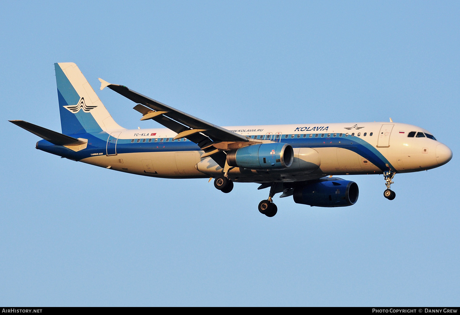 Aircraft Photo of TC-KLA | Airbus A320-232 | Kolavia | AirHistory.net #159118
