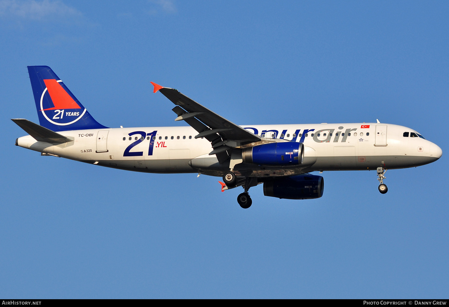 Aircraft Photo of TC-OBI | Airbus A320-232 | Onur Air | AirHistory.net #159138