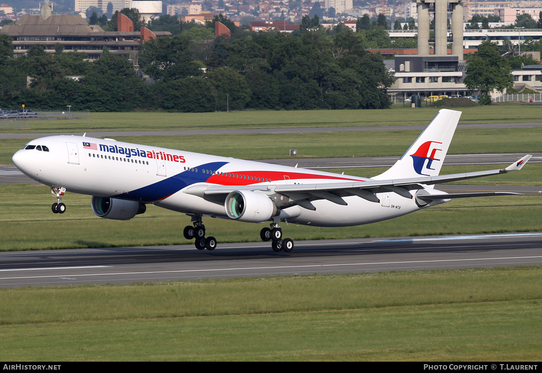 Aircraft Photo of 9M-MTB | Airbus A330-323 | Malaysia Airlines | AirHistory.net #159187