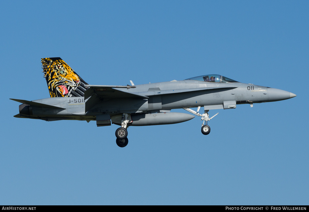 Aircraft Photo of J-5011 | McDonnell Douglas F/A-18C Hornet | Switzerland - Air Force | AirHistory.net #159194