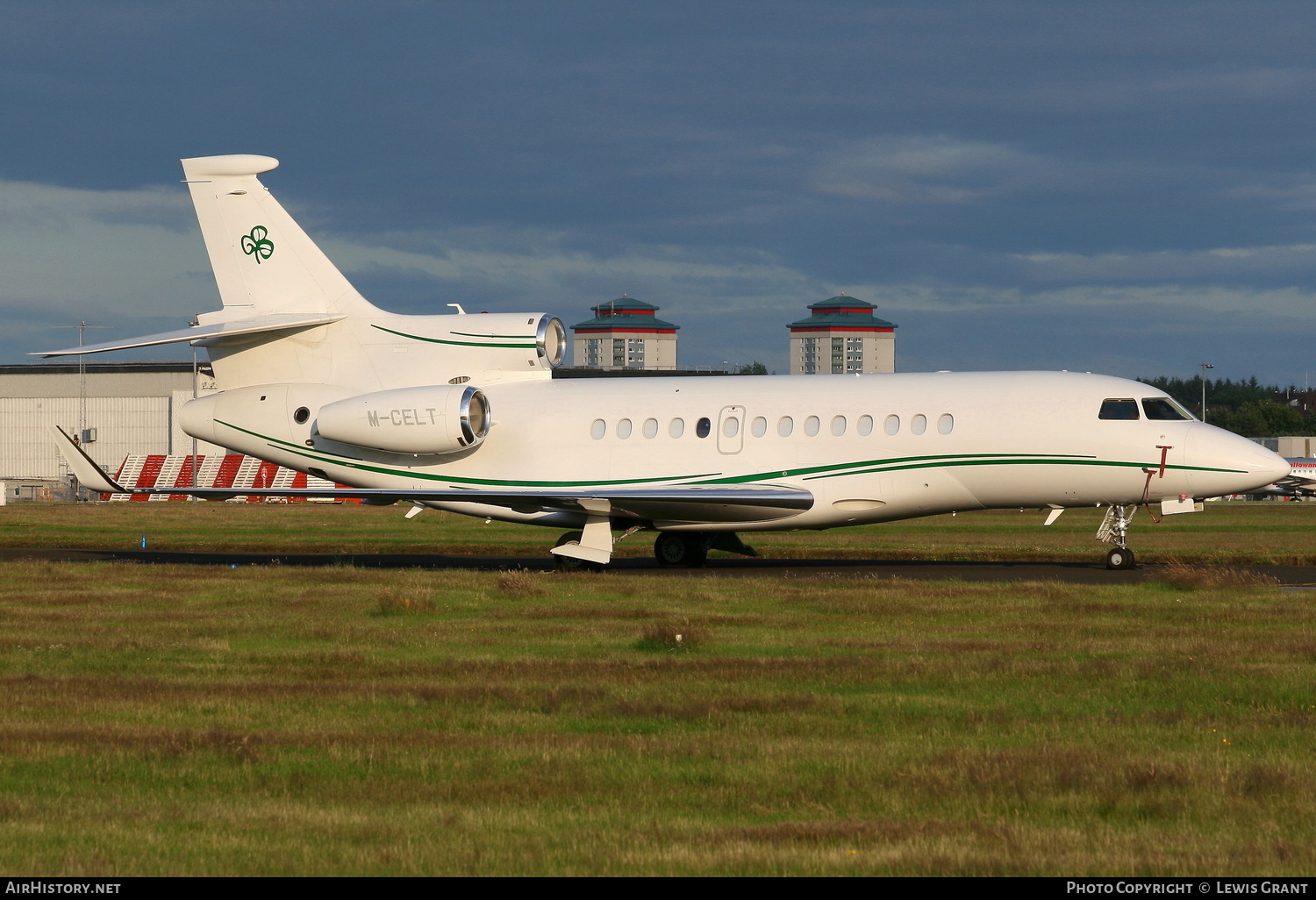 Aircraft Photo of M-CELT | Dassault Falcon 7X | AirHistory.net #159201