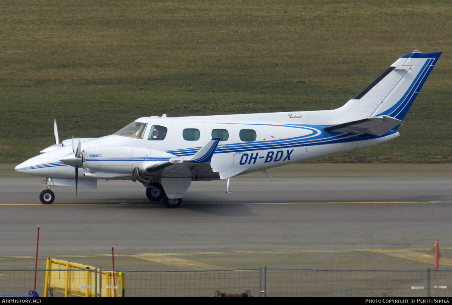 Aircraft Photo of OH-BDX | Beech A60 Duke | AirHistory.net #159330