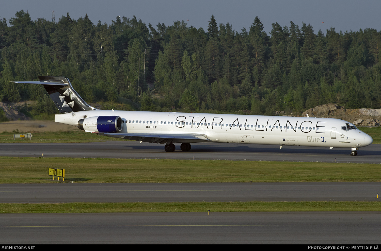 Aircraft Photo of OH-BLF | McDonnell Douglas MD-90-30 | Blue1 | AirHistory.net #159334
