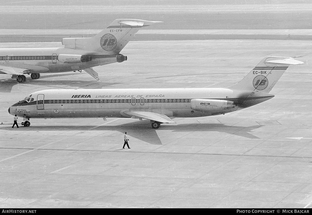 Aircraft Photo of EC-BIK | McDonnell Douglas DC-9-32 | Iberia | AirHistory.net #159335