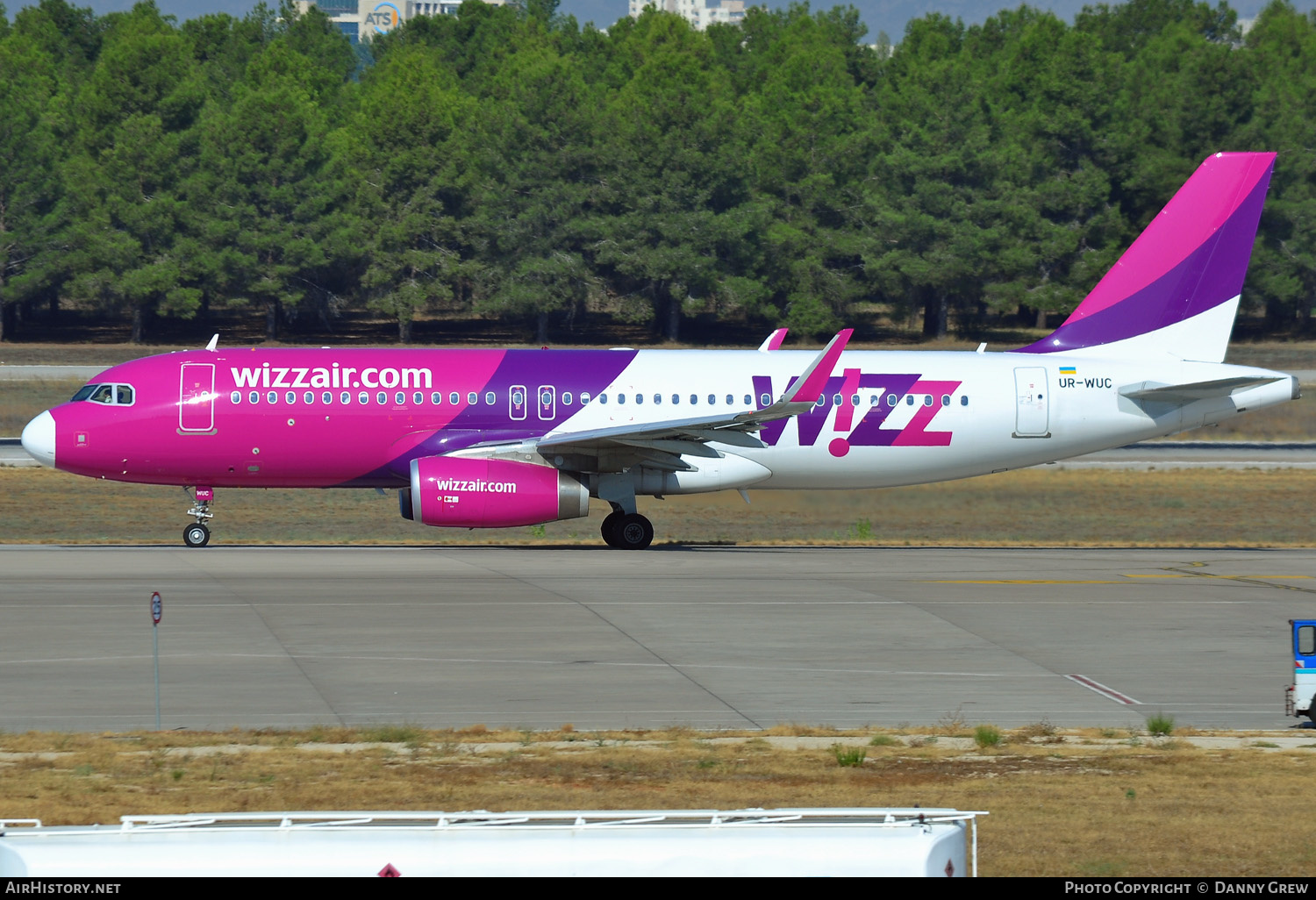 Aircraft Photo of UR-WUC | Airbus A320-232 | Wizz Air | AirHistory.net #159351