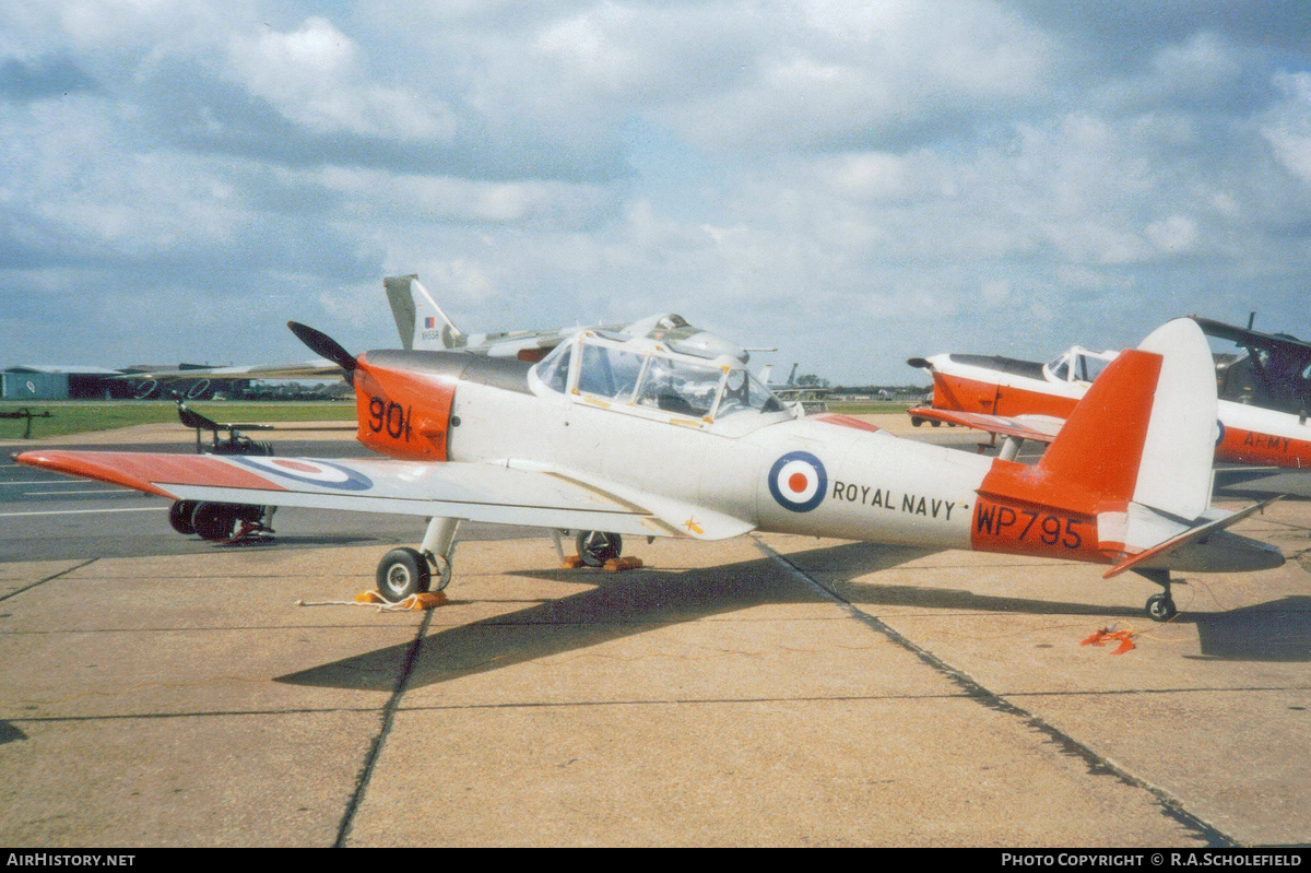 Aircraft Photo of WP795 | De Havilland Canada DHC-1 Chipmunk T10 | UK - Navy | AirHistory.net #159374