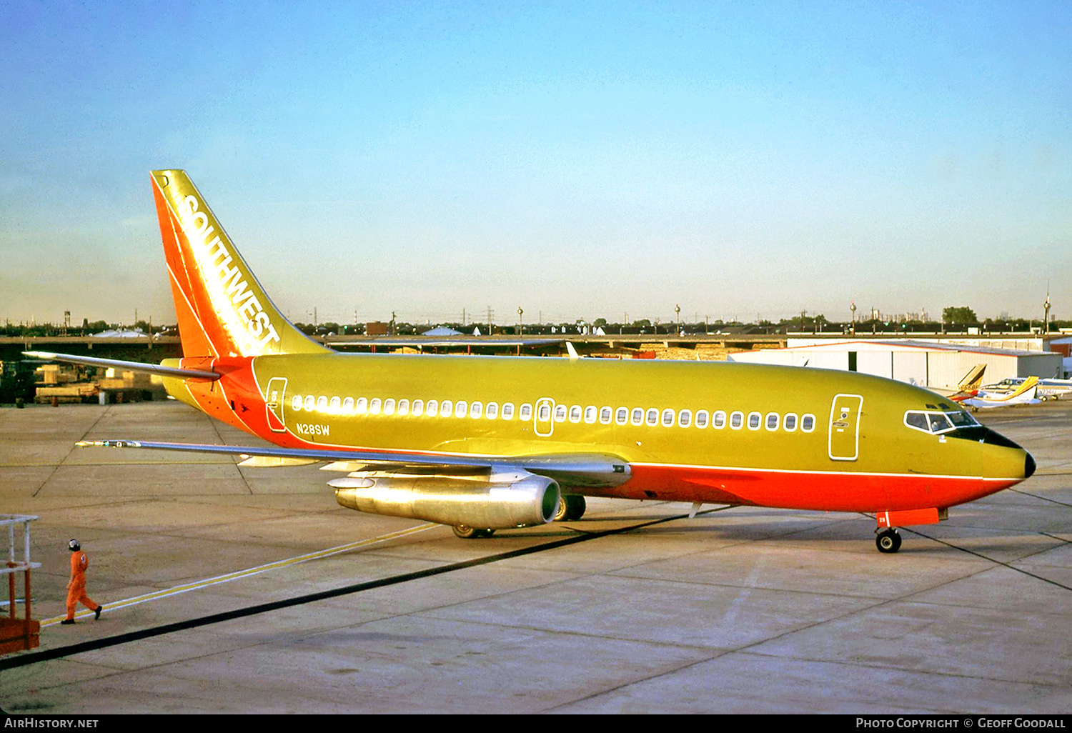 Aircraft Photo of N28SW | Boeing 737-2H4 | Southwest Airlines | AirHistory.net #159389