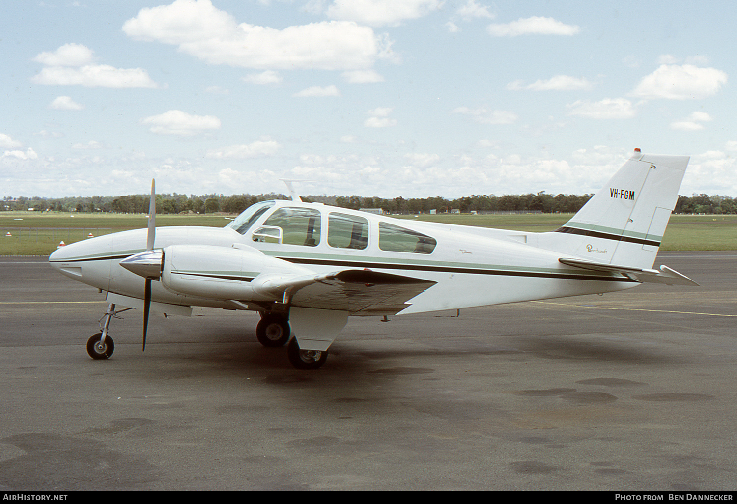 Aircraft Photo of VH-FGM | Beech C55 Baron (95-C55) | AirHistory.net #159415