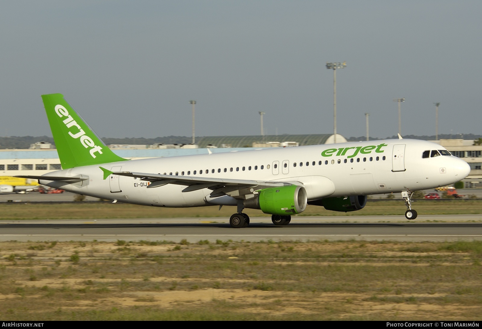 Aircraft Photo of EI-DIJ | Airbus A320-212 | Eirjet | AirHistory.net #159579