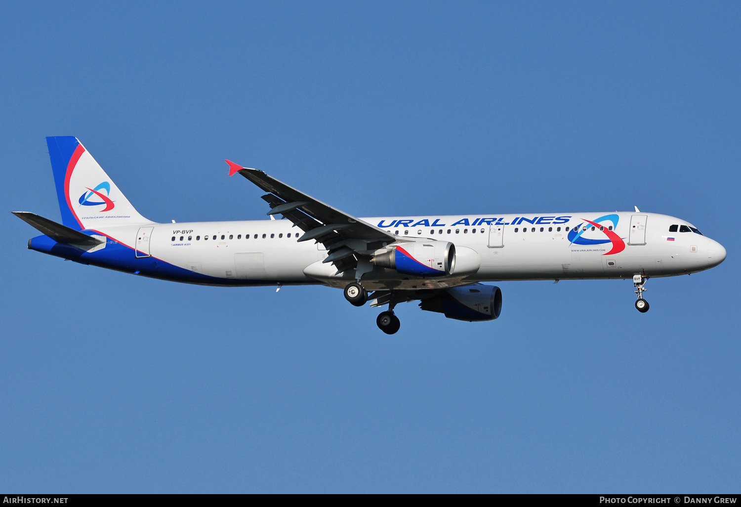 Aircraft Photo of VP-BVP | Airbus A321-211 | Ural Airlines | AirHistory.net #159734